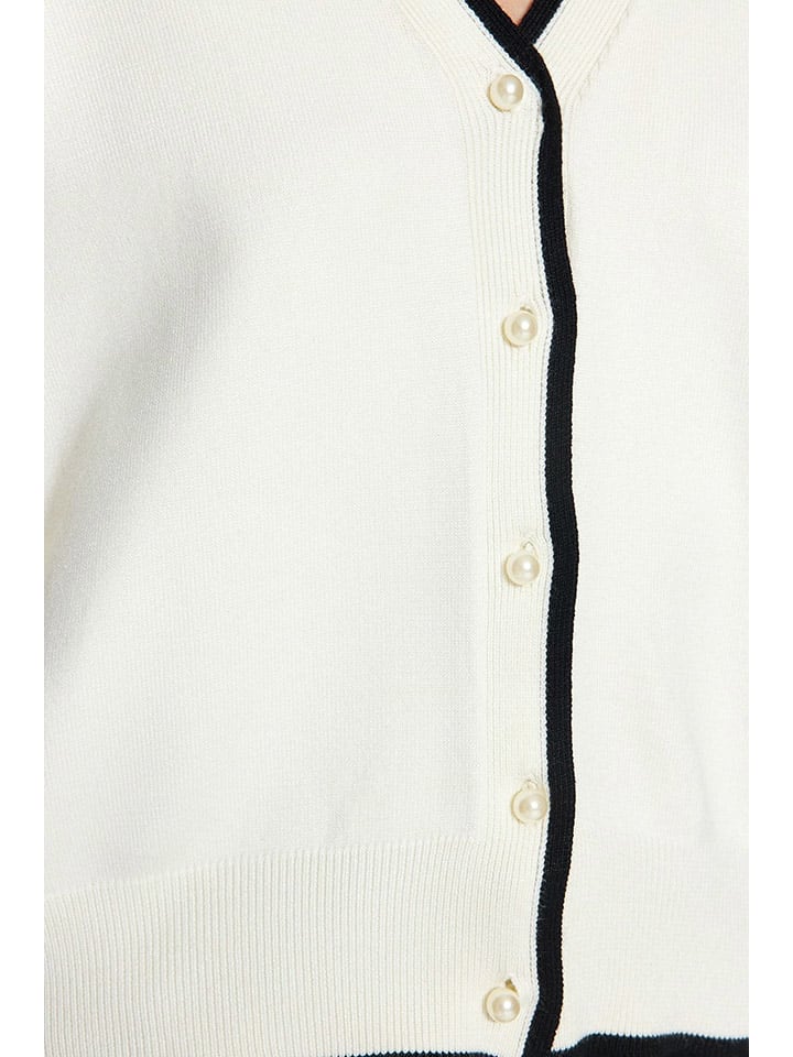 trendyol Creme/ Schwarz 7336722 Cardigan in Creme/ Schwarz - 4