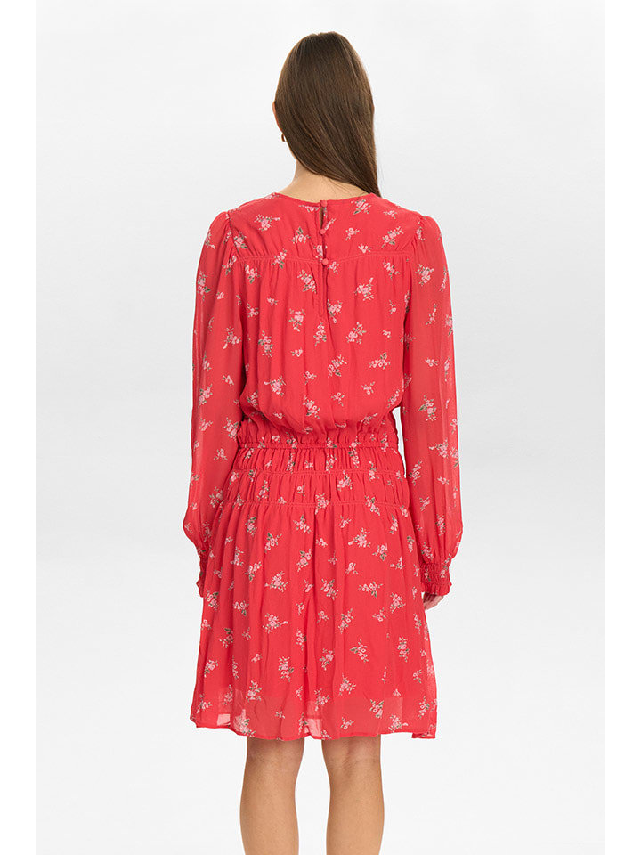 Šaty NÜMPH Rot 7397657 Kleid in Rot - 2