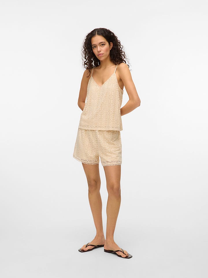 Kraťasy Vero Moda Creme 4573244 Shorts in Creme - 4