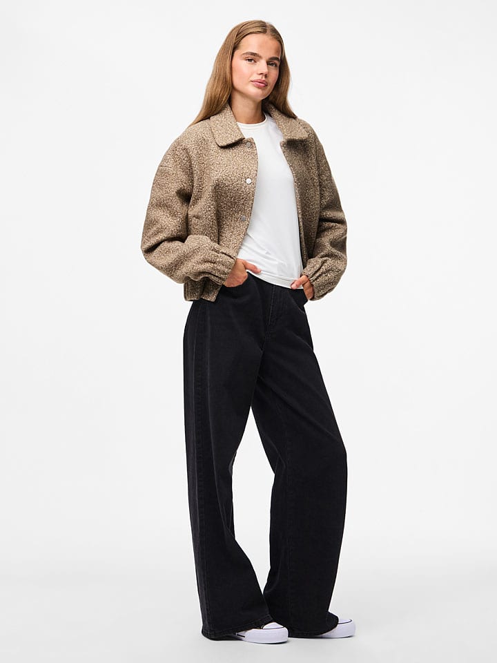 Dámska bunda Pieces Camel 7945528 Teddyjacke "Pcnadia" in Camel - 2