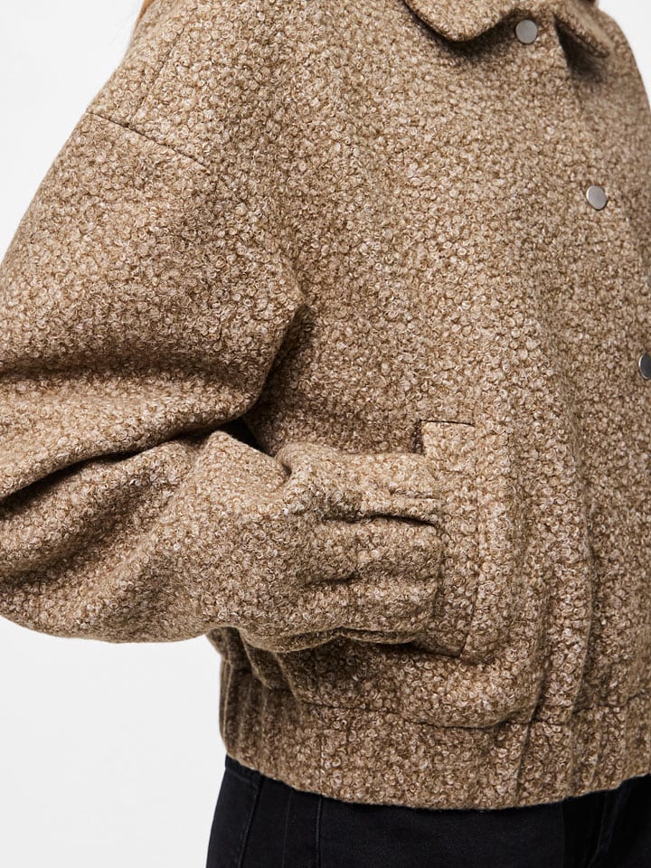 Dámska bunda Pieces Camel 7945528 Teddyjacke "Pcnadia" in Camel - 6