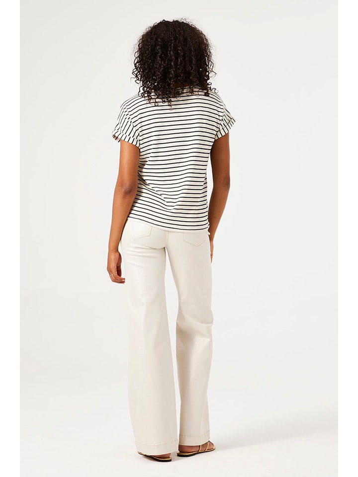 Dámske rifle Garcia Creme 8845799 Jeans - Flared fit - in Creme - 2