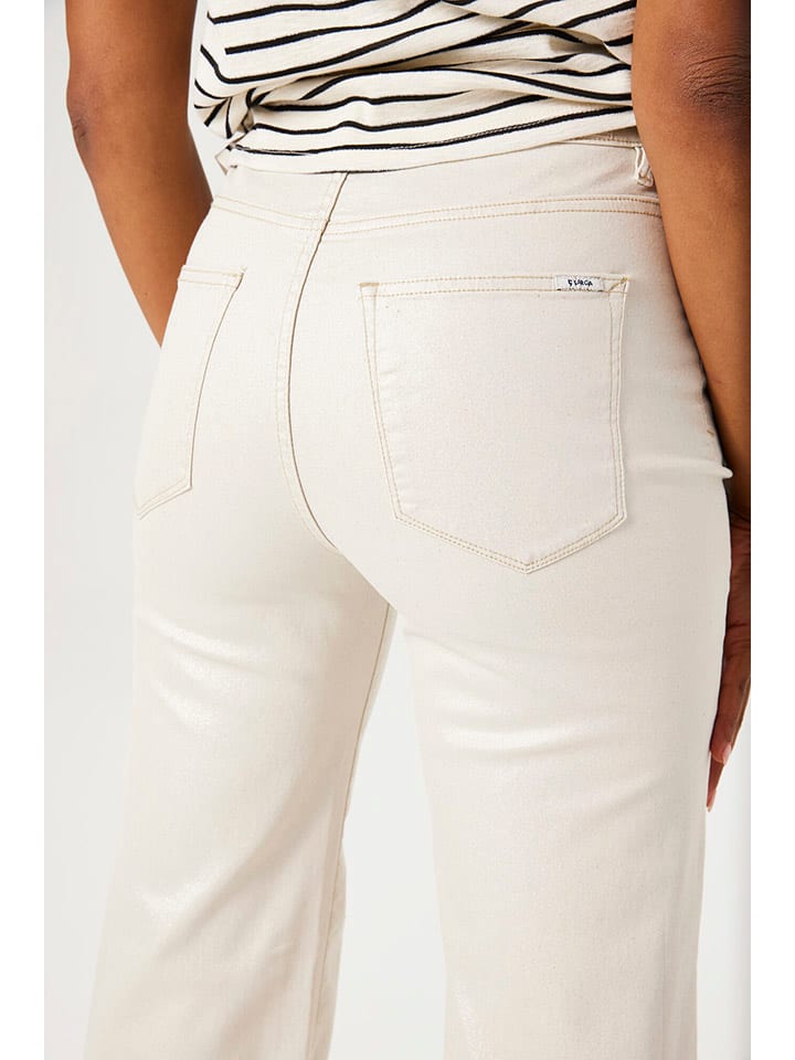 Dámske rifle Garcia Creme 8845799 Jeans - Flared fit - in Creme - 4
