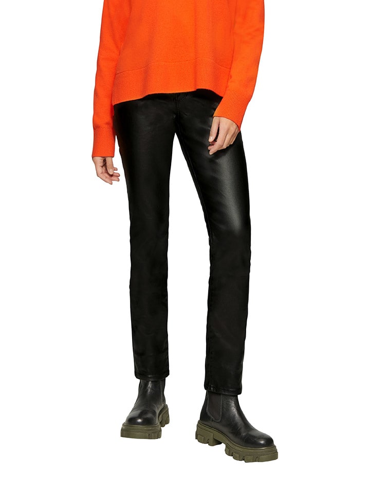 Dámske rifle s.Oliver Schwarz 7104932 Jeans - Slim fit - in Schwarz - 3