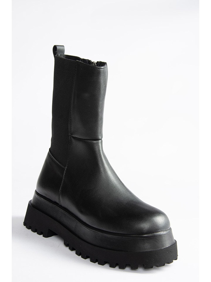 Kozačky trendyol Schwarz 7770570 Stiefeletten in Schwarz - 7
