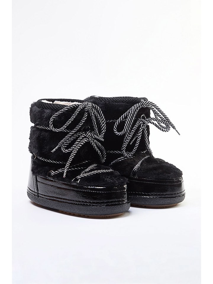 Boty trendyol Schwarz 3209555 Winterboots in Schwarz - 2