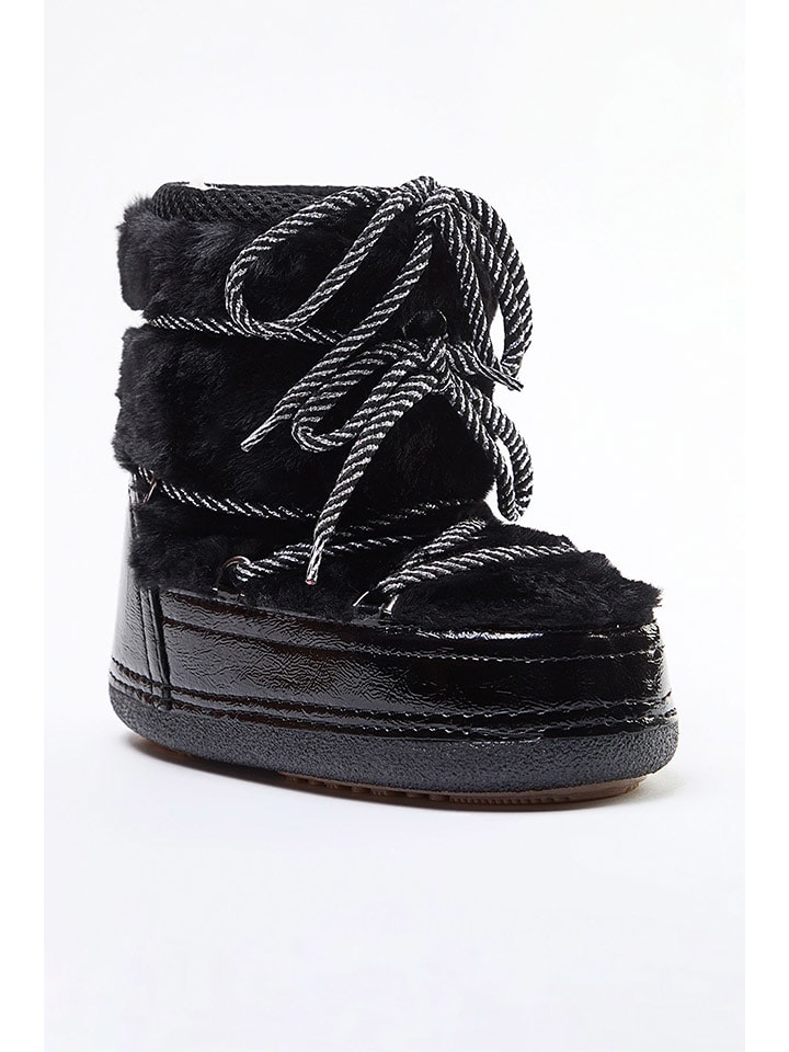 Boty trendyol Schwarz 3209555 Winterboots in Schwarz - 3