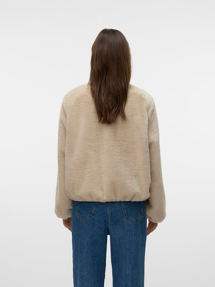 Bunda Vero Moda Beige 302167 Kunstpelzjacke "VMSONJALIGA" in Beige - 2
