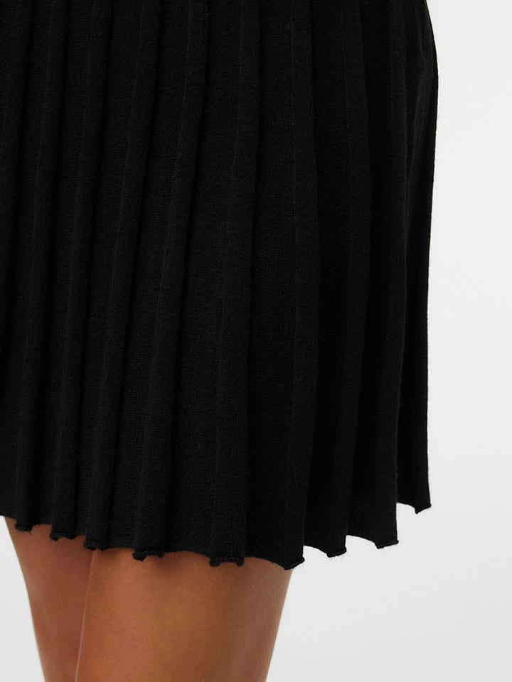 Vero Moda Schwarz 598978 Plisseerock in Schwarz - 3