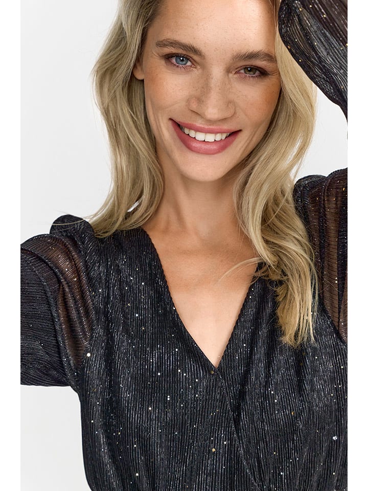 Šaty Rich & Royal Schwarz 4905987 Kleid in Schwarz - 4