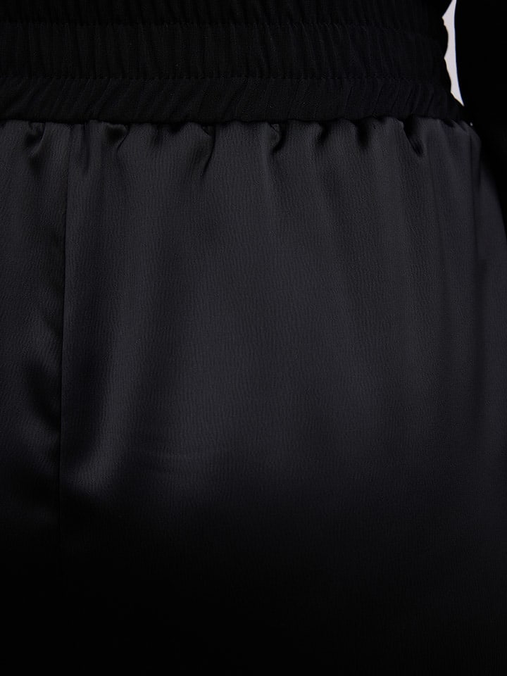 Nohavice BGN Schwarz 4828082 Hose in Schwarz - 7
