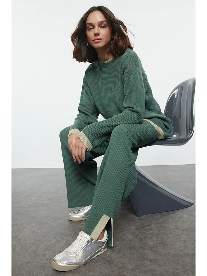 Sveter trendyol Grün 8361838 2tlg. Outfit in Grün - 1
