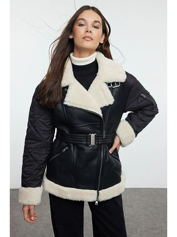 Dámska bunda trendyol Schwarz 8606005 Kunstlederjacke in Schwarz - 2