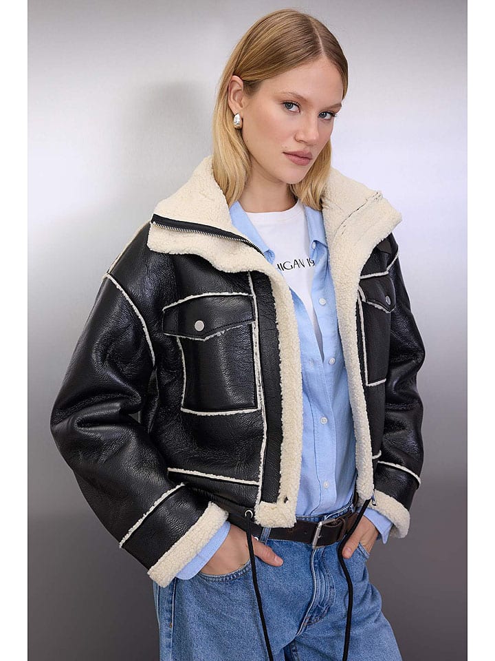 Dámska bunda trendyol Schwarz/ Creme 4422152 Winterjacke in Schwarz/ Creme - 1