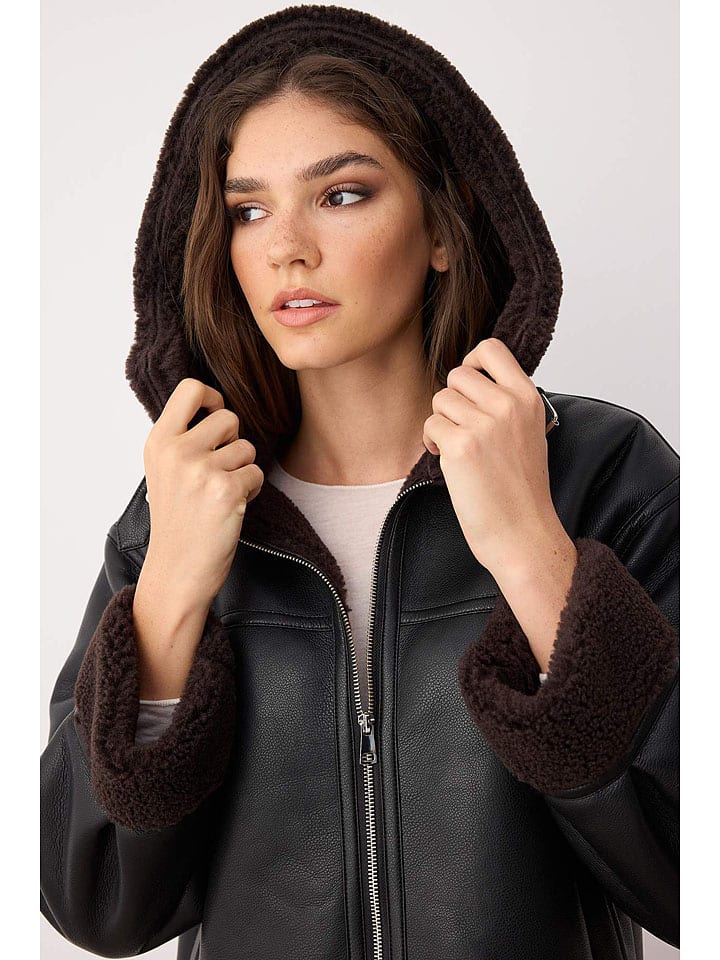 Dámska bunda trendyol Schwarz 1795141 Kunstlederjacke in Schwarz - 3