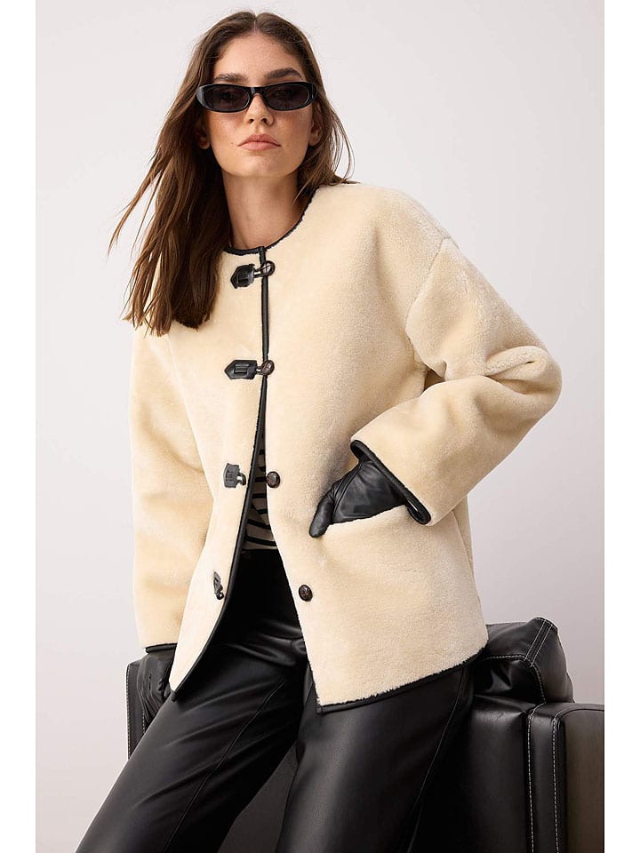 Dámska bunda trendyol Beige 6491749 Teddyjacke in Beige - 2