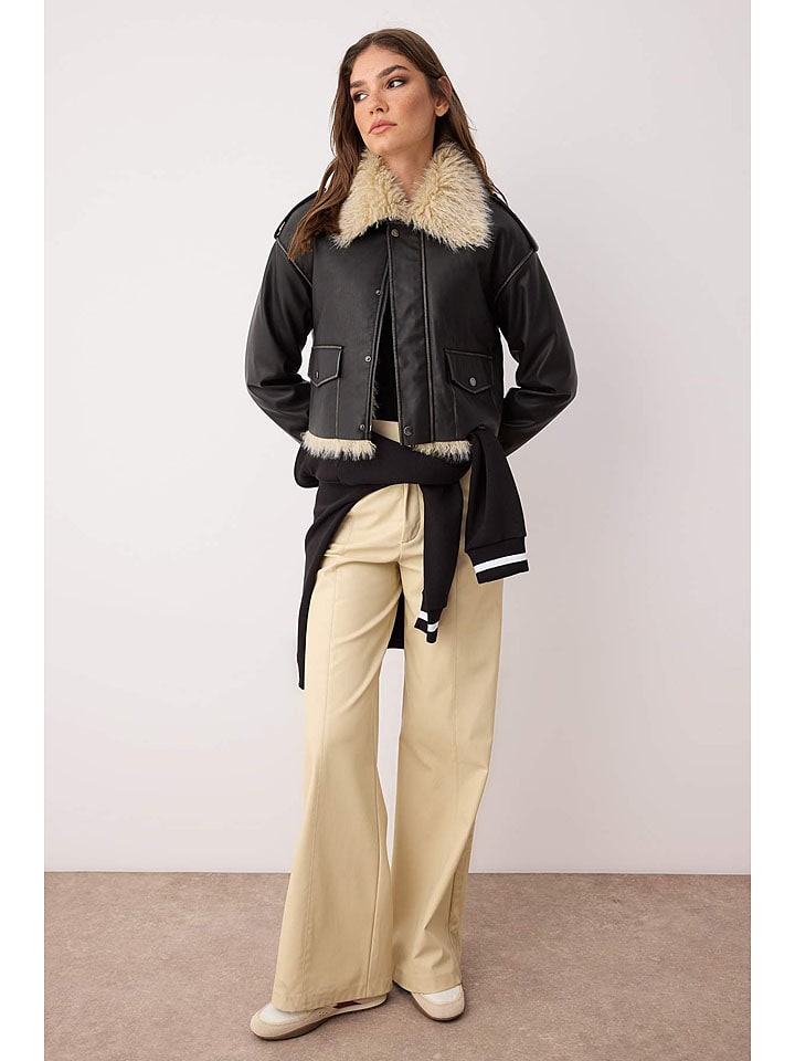 Dámska bunda trendyol Schwarz/ Beige 582009 Hemdjacke in Schwarz/ Beige - 1