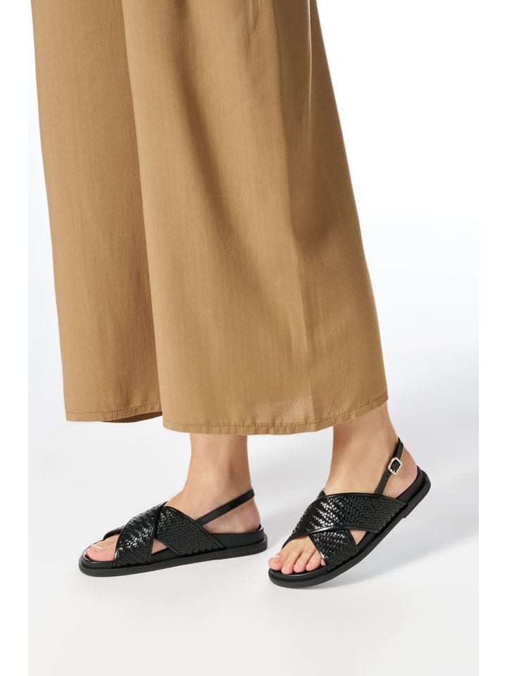 Sandále Geox Schwarz 1789665 Leder-Sandalen "Adelash" in Schwarz - 10