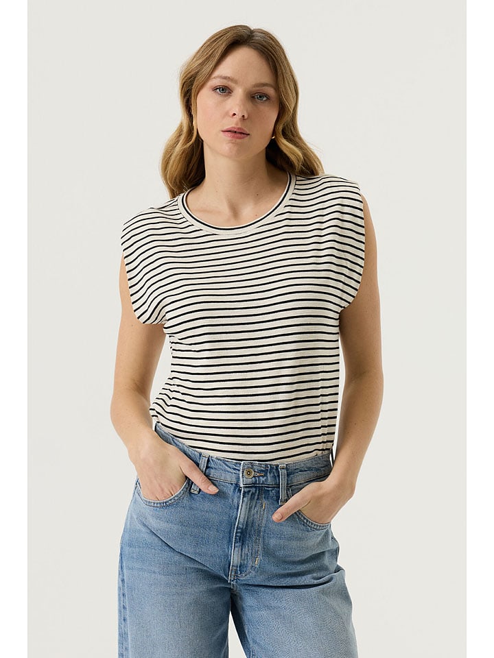 Tričko Garcia Creme/ Schwarz 6434465 Shirt in Creme/ Schwarz - 4
