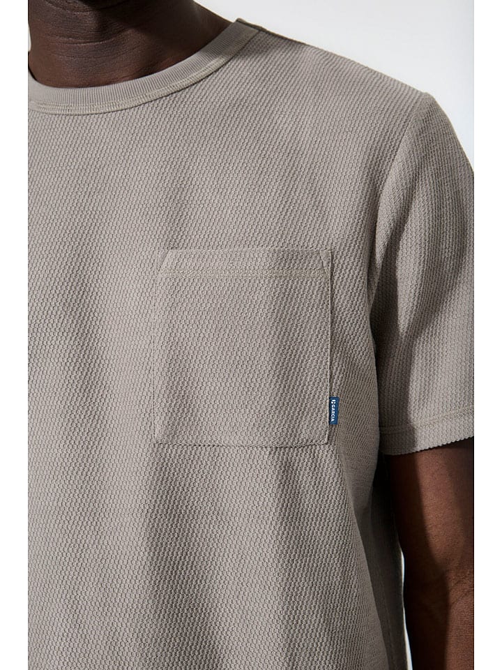 Tričko Garcia Taupe 3735182 Shirt in Taupe - 3