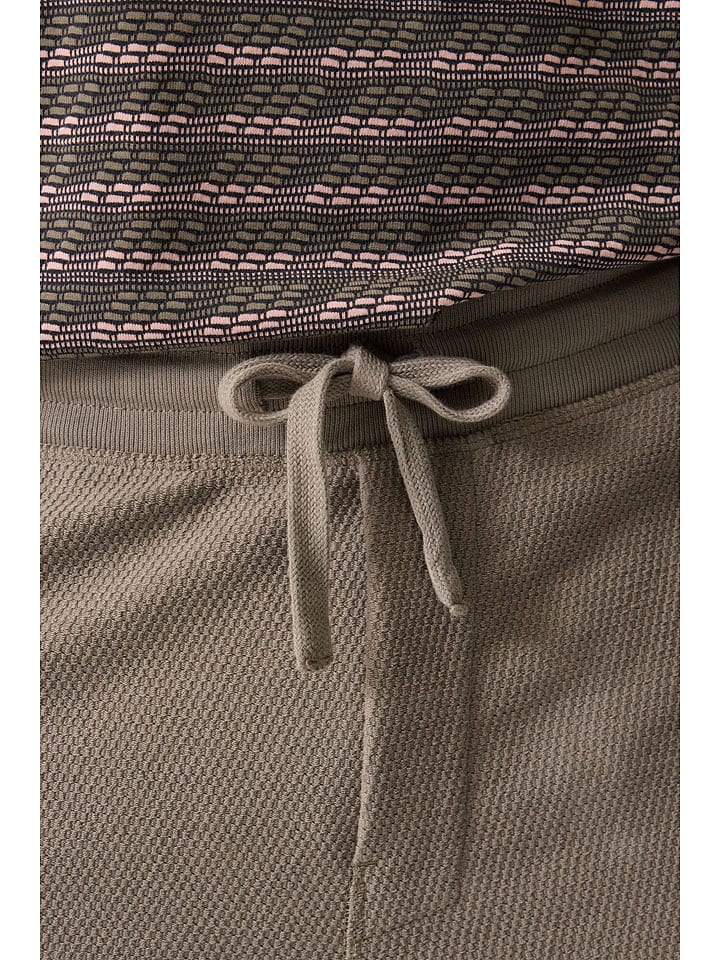 Kraťasy Garcia Taupe 3378233 Shorts in Taupe - 3