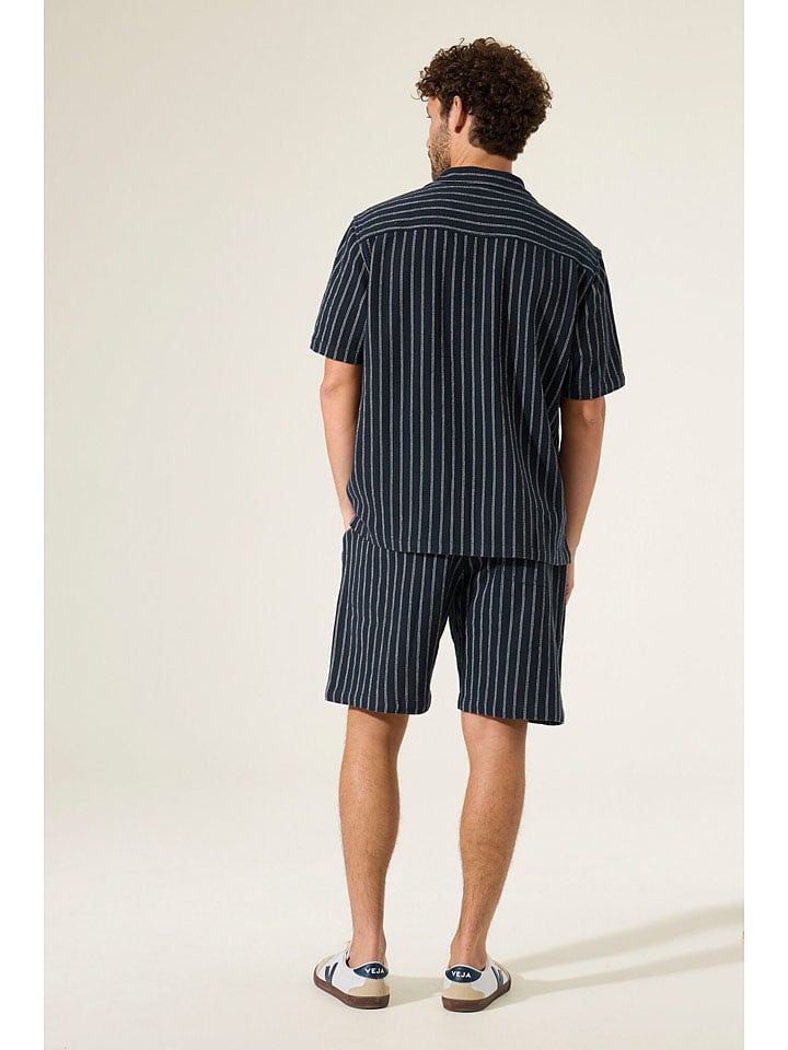 Kraťasy Garcia Dunkelblau 2724569 Shorts in Dunkelblau - 2