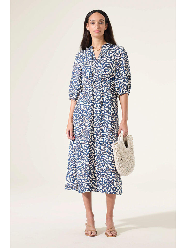 Šaty Garcia Weiß/ Blau 8149763 Kleid in Weiß/ Blau - 1