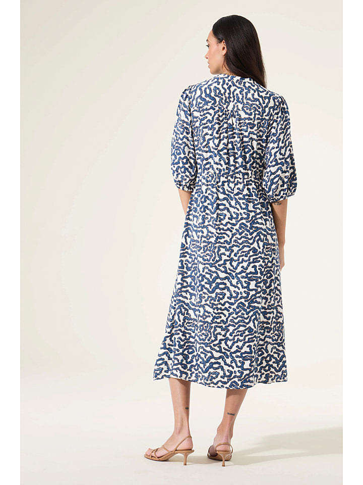 Šaty Garcia Weiß/ Blau 8149763 Kleid in Weiß/ Blau - 2