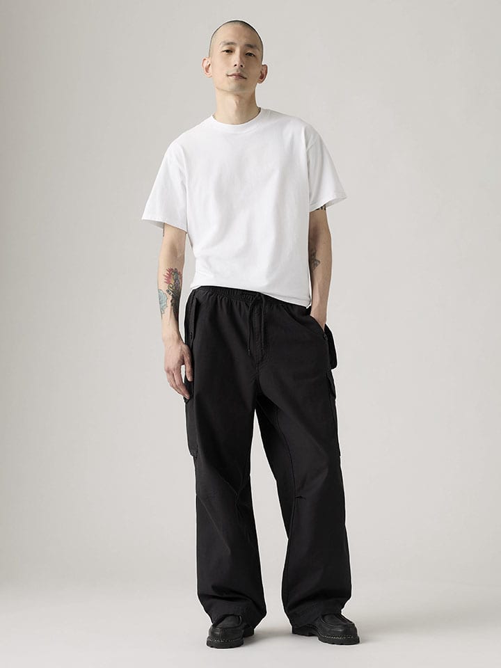 Kalhoty Levi's Schwarz 1523167 Cargohose in Schwarz - 1